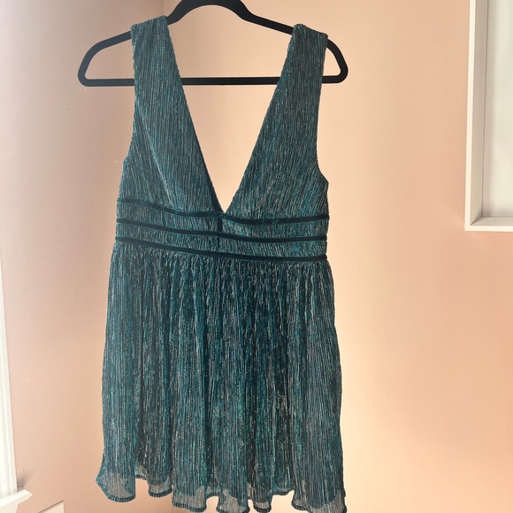 Lulu’s Smokeshow Teal Metallic Mini Dress - Picture 3 of 4